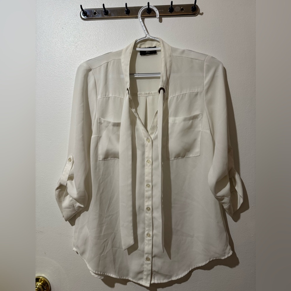 Elegant Cream Women's Blouse